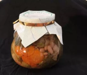 Garbure 1400g avec des manchons de canards, plats préparés avec savoir faire et traditions du sud ouest